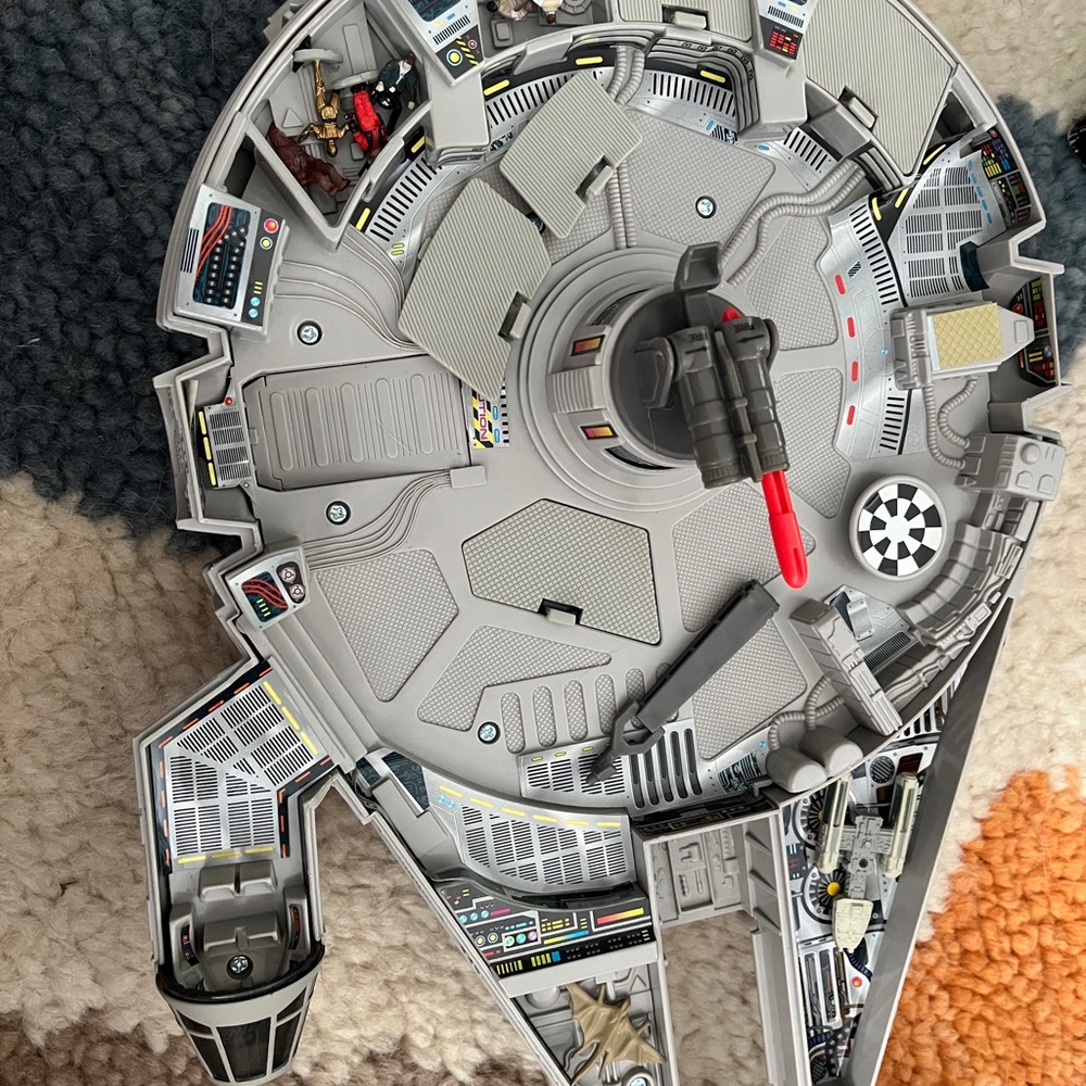 Millennium Falcon MicroMachine - Picture 2 of 2